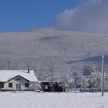 Holiday Home Melani Sinac Zewnętrze zdjęcie
