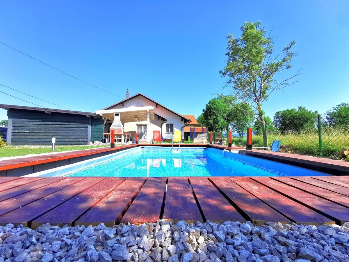 Holiday Home Melani Sinac Zewnętrze zdjęcie
